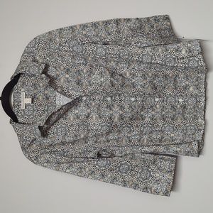 Dana Buchman Black and White Patterned Blouse